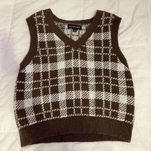 Almost Famous, large, brown and white sweater vest🤎🤍